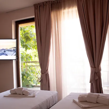 מלון Clepsydra 4*